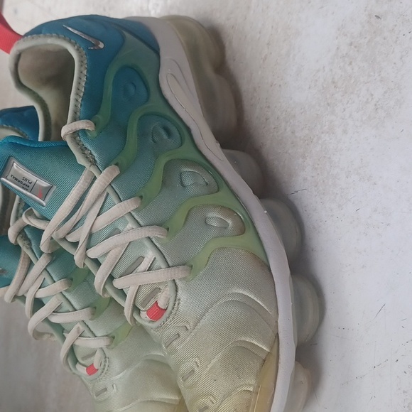 Nike Vapormax - Picture 4 of 8